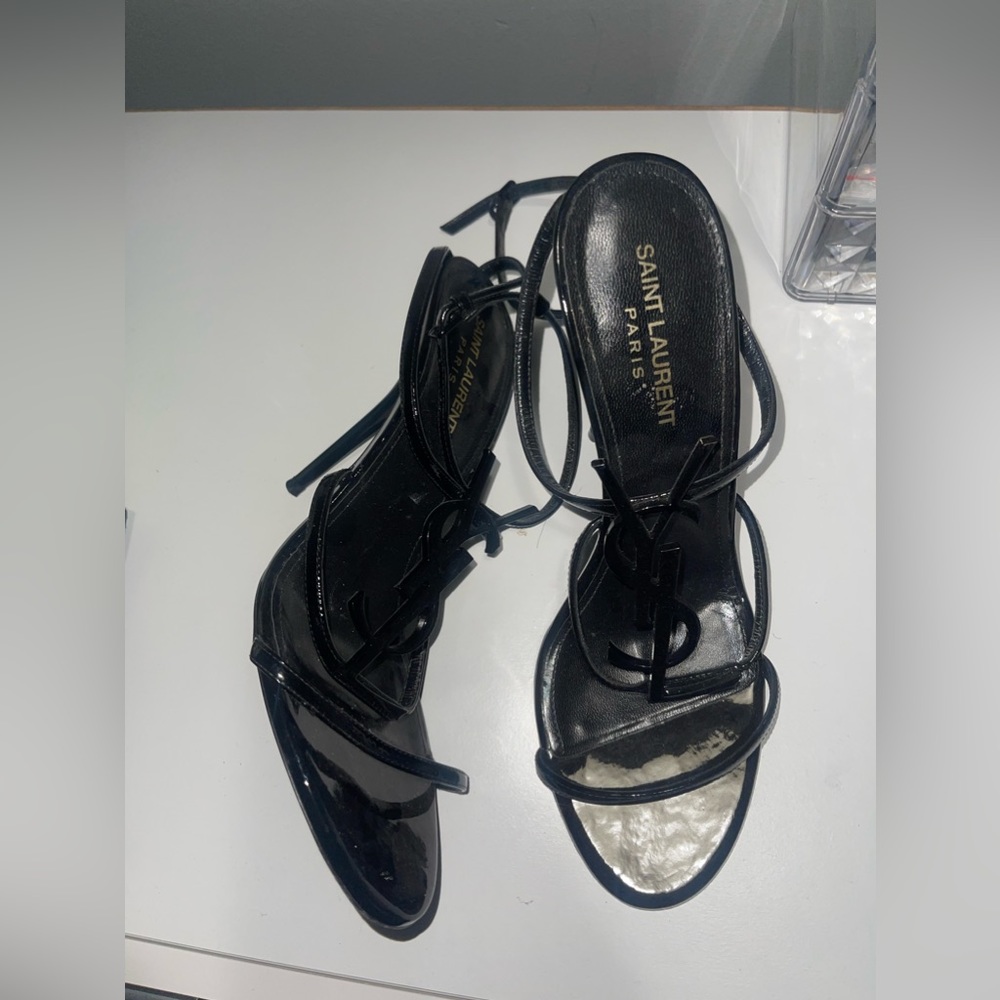 Black YSL logo heel size 39